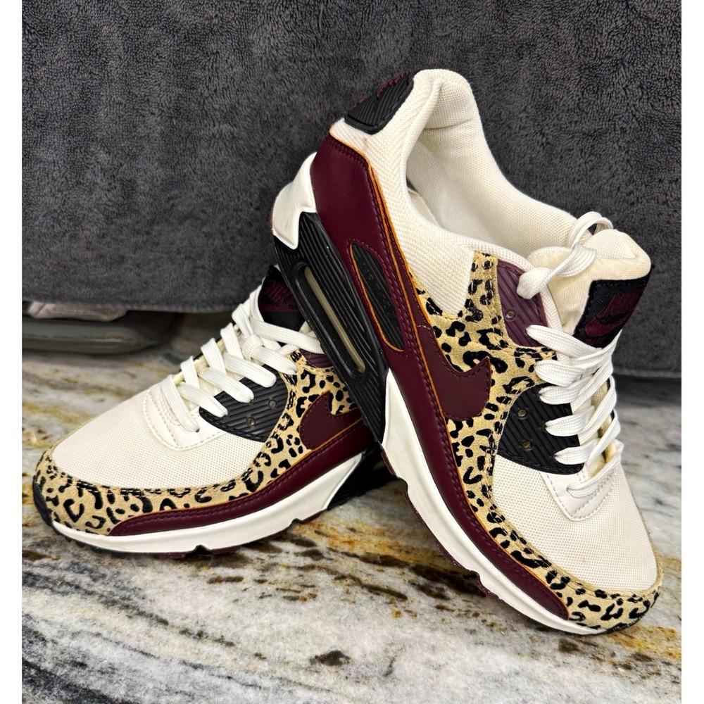 Nike Air Max 90 Leopard White/Burgundy/Black Lace Up Womens 8.5